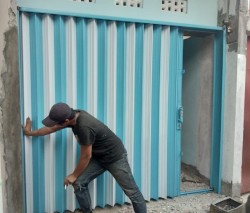 Pemasangan folding gate baru